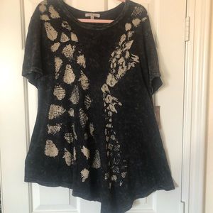 Jess & Jane short sleeve tee shirt